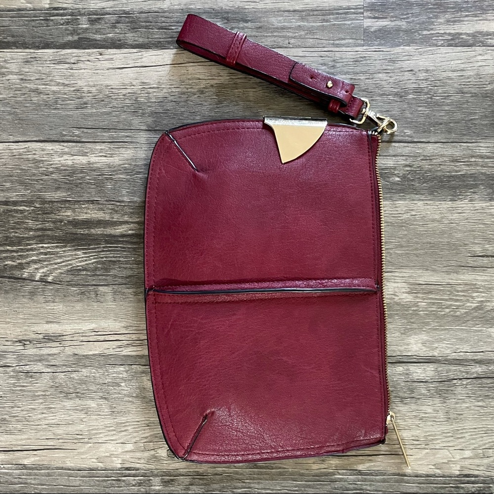 Oversized clutch